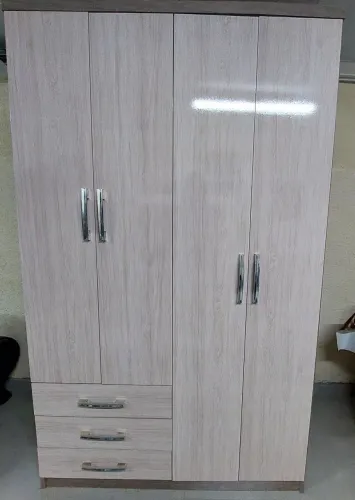 Guarda Roupa 4 portas