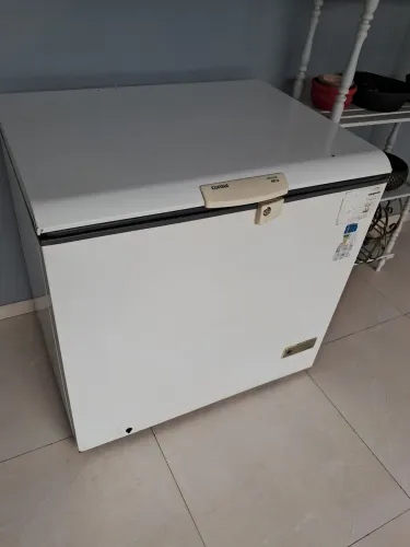 Freezer consul semi novo 