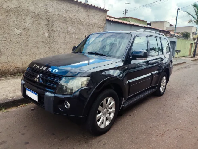 Mitsubishi Pajero HPE Full 3.2 4X4 T.i.dies. 5P AUT 2011