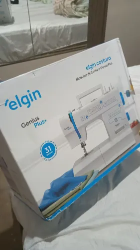 Máquina de costura Elgin Genius plus