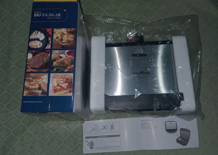 KIT COZINHA BRITÂNIA NOVO NA CAIXA- Liquidificador 600W 2,1L +Sanduicheira Grill 2em1 750W