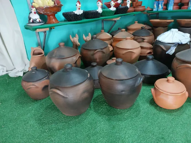 Panelas de barro para feijoada