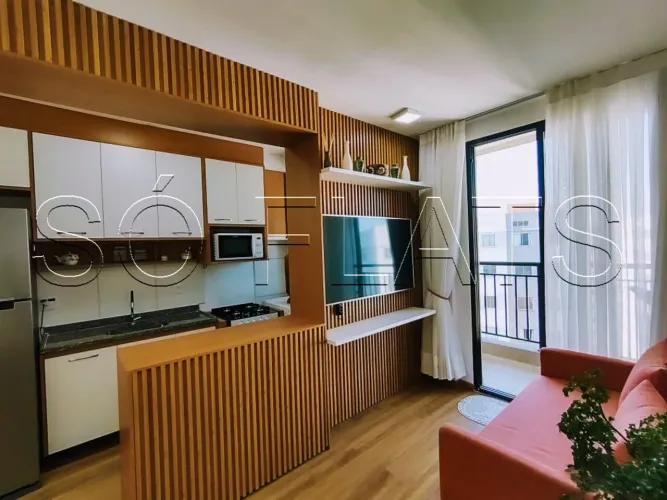 Apartamento mobiliado com varanda e vaga em Interlagos, pronto para morar