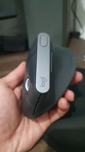 Mouse Ergonômico Sem Fio Logitech MX Vertical - Muito bem conservado