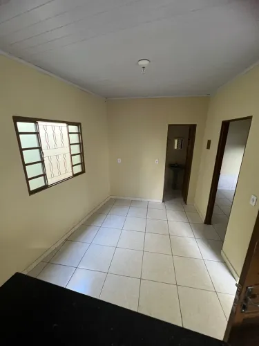 Aluga-se kitnet próximo ao Buriti Shopping