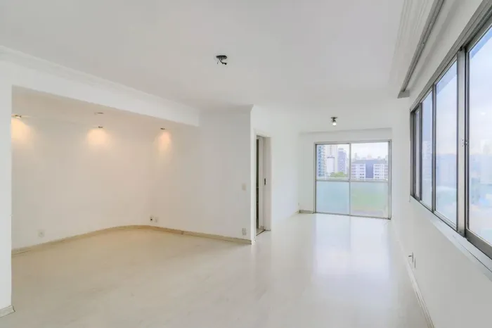 APARTAMENTO à venda no - CAMPO BELO - SP, 2 quartos , sendo 1 suíte , aceita pets