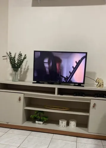Rack / Móvel de Sala Design Retrô (Off White) - Excelente Oportunidade