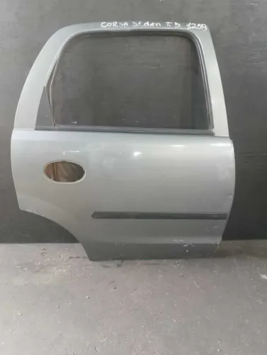 Porta traseira direita Corsa sedan 2002-2012