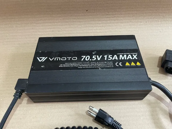 Carregador de bateria 60v