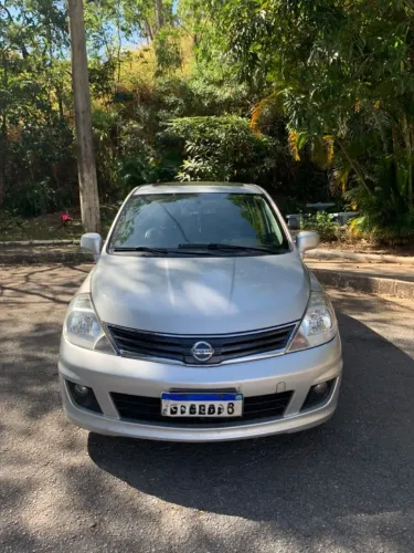 Nissan Tiida SL 1.8/1.8 Flex 16V Mec. 2013