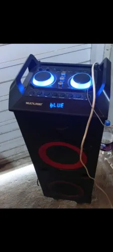 Vendo esse som ele está funcionando tá bem conservado