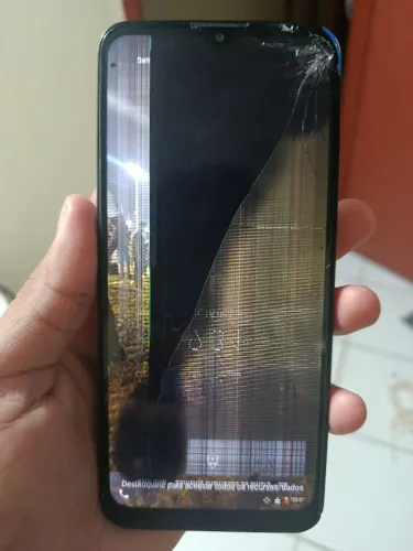 Celular Moto E7 Plus Semi Novo com Tela Quebrada (Motorola)