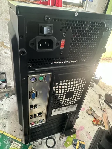 Deskto i3-8gb-ssd240 de terceira geração 