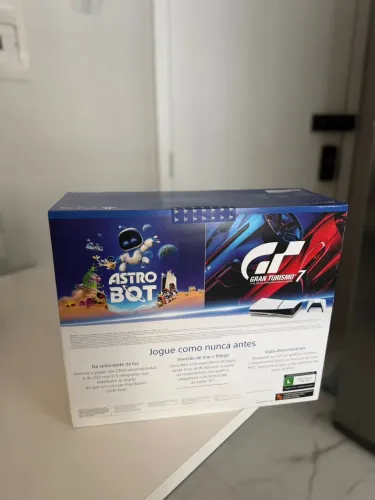 Ps5 1TB com 1 controle e 2 jogos mídia física