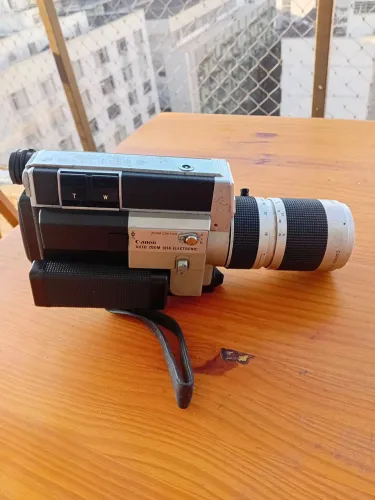 Filmadora canon antiga 1014 pra retirar peças ou restauro 