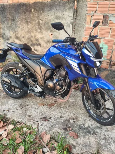 Yamaha Fazer 250 - ano 2021 modelo 2022