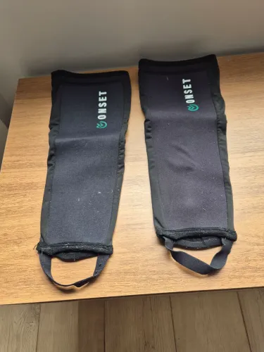 Caneleiras onset neoprene