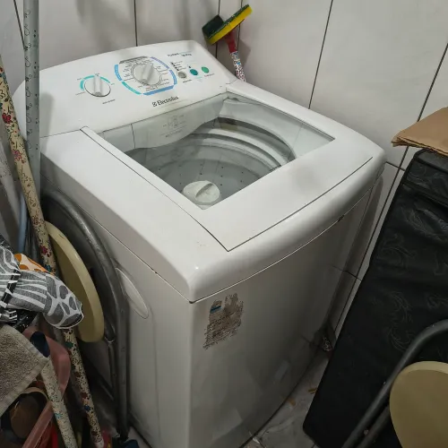 Máquina de lavar com defeito