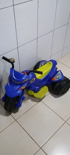 Moto elétrica infantil USADA