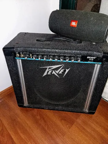 Amplificador valvulado Peavey Bravo