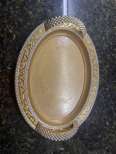bandeja cena floral em estilo arabe.