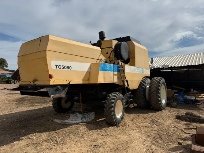 Colheitadeira ts 5090 ano 2010 valor 380 mil