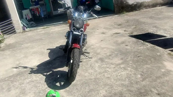 Vendo moto custon estradeira 