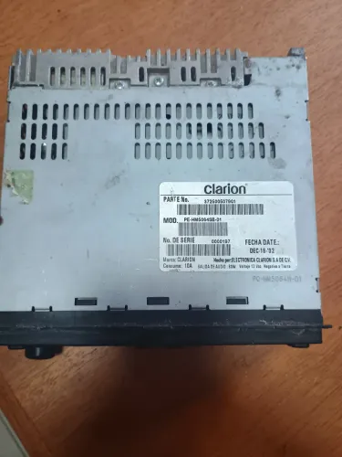 Rádio Clarion PE-HM5064SB-01 para conserto ou peças