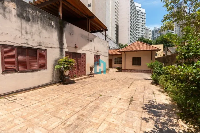Raro terreno à venda na Bela Vista, a poucos metros da Avenida Paulista