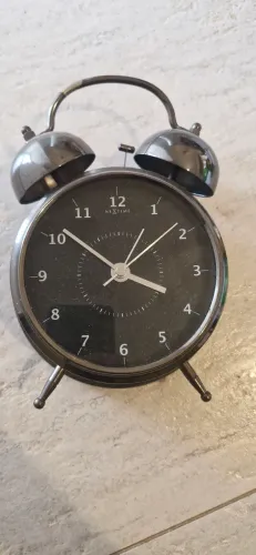 Relogio de mesa Nextime com alarme original