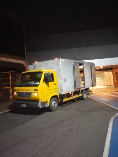 Trabalho com frete pra qualquer lugar Manaus e interior