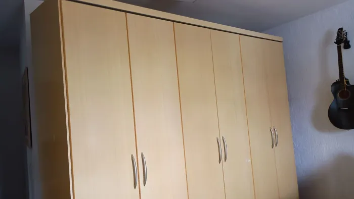 Guarda roupa grande 6 portas usado conservado