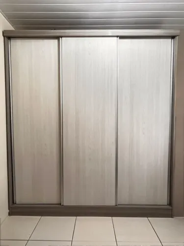 Vende-se guarda roupa grande