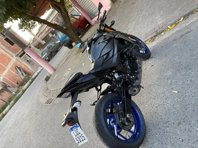 Suzuki GSXs 750 ZA 23/24