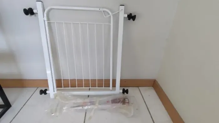 Grade Portão Porta Proteção Pets Crianças C/ Extensor Branco Açomix