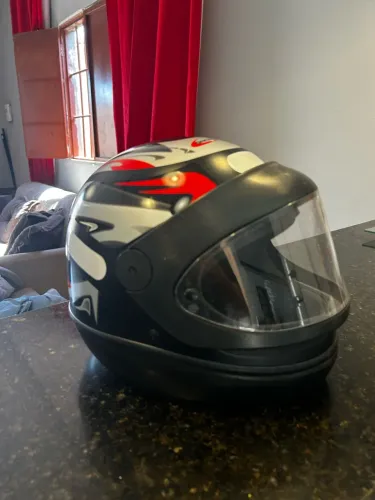 Capacete