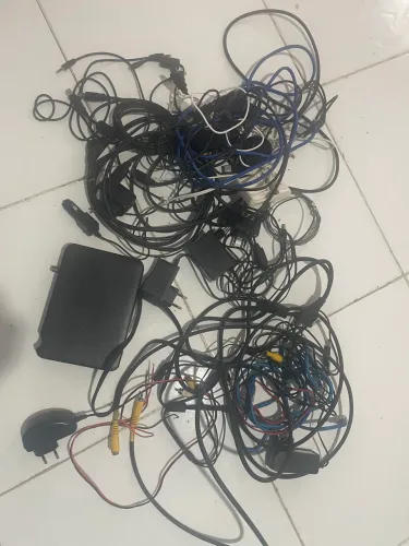 Eletrônicos.