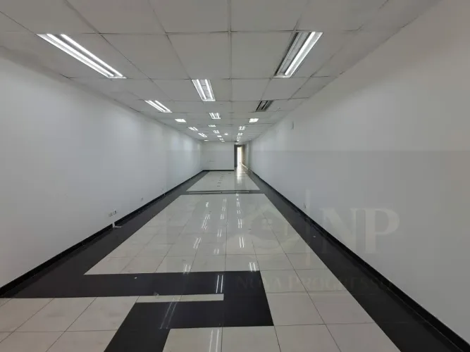 ALUGA-SE LOJA PENHA Ótima localização! Em frente ao Shopping Penha
