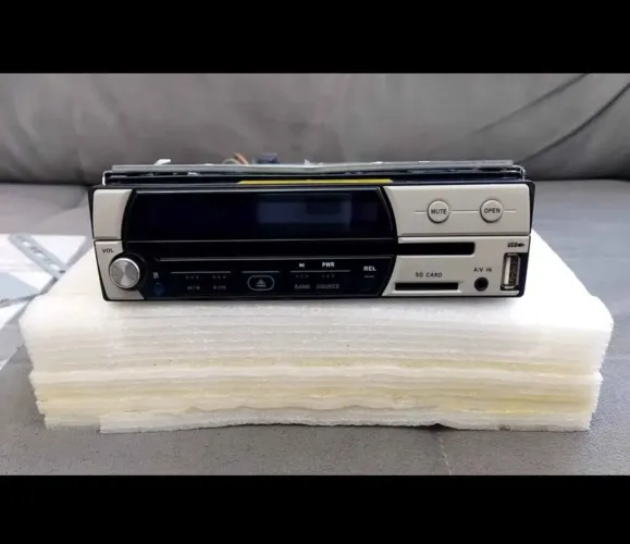 OPORTUNIDADE - Som Automotivo Cyber Sound - Tela Retrátil 7 Polegadas Touchscreen