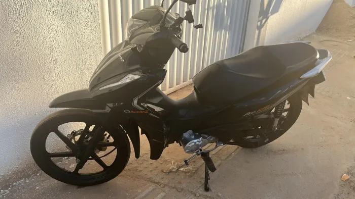 Avelloz 125