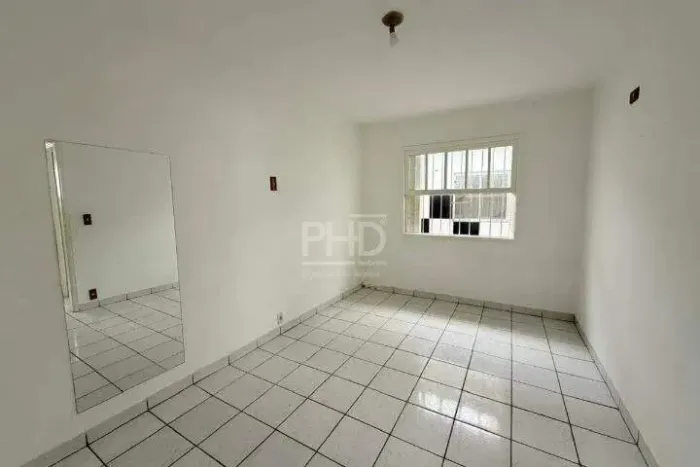 Casa com 2 Dormitórios, Edícula, Quintal com Churrasqueira e 2 Vagas no Bairro dos Casa S