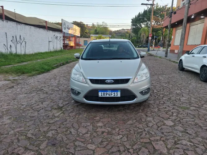 Ford Focus 1.6 S/se/se Plus Flex 8v/16v 5P 2011