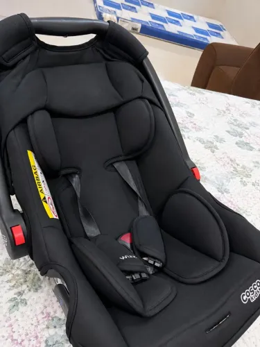 Bebê conforto, ele esta em ótimo estado minha filha usou poucas vezes.
