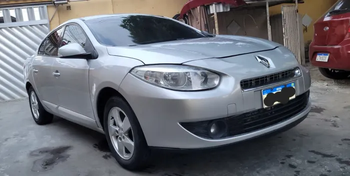 Renault Fluence Sed. Dynamique 2.0 16V Flex Aut. 2012