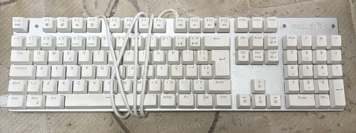 TECLADO FALLEN BRANCO