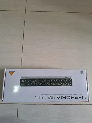 Interface de Áudio UMC 404HD