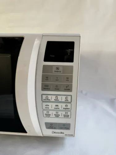 Microondas Panasonic Dia a Dia NN-ST254W com defeito   