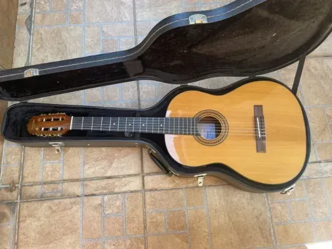 VIOLÃO ROZINI FEITO SOB ENCOMENDA