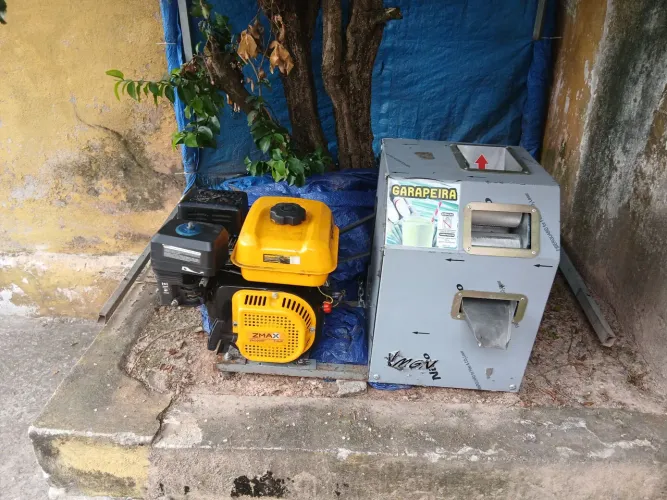 Engenho de cana motor a gasolina