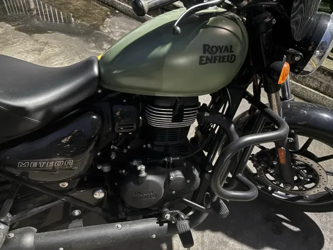Royal Enfield Meteor 350 Fireball 2025 - Única Dona - Revisões na Concessionária